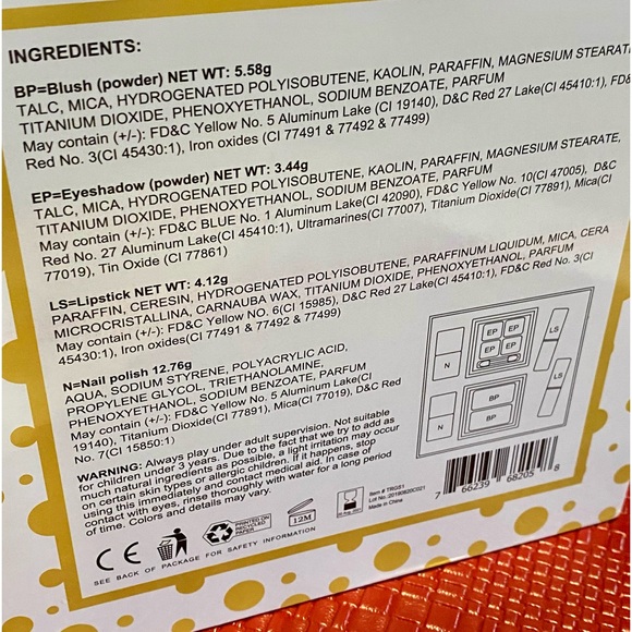 BNIB ❤️THE LOVE MAKEUP KIT/GIFT SET❤️ - Picture 9 of 12